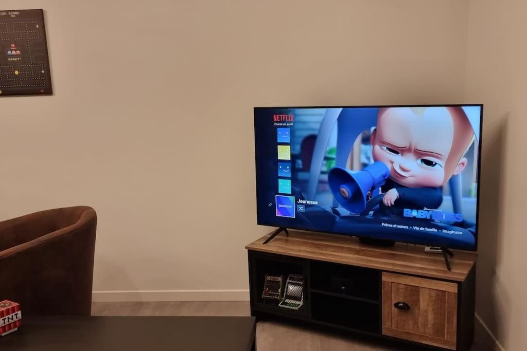 Maison Pac-Man Climatisee Avec Piscine Juin A Aout- Pac-Man Entre Collegues, Amis, Famille - Barbecue - Netflix - Prime - Baby Foot 50Cts Saint-Seurin-sur-l'Isle Zewnętrze zdjęcie